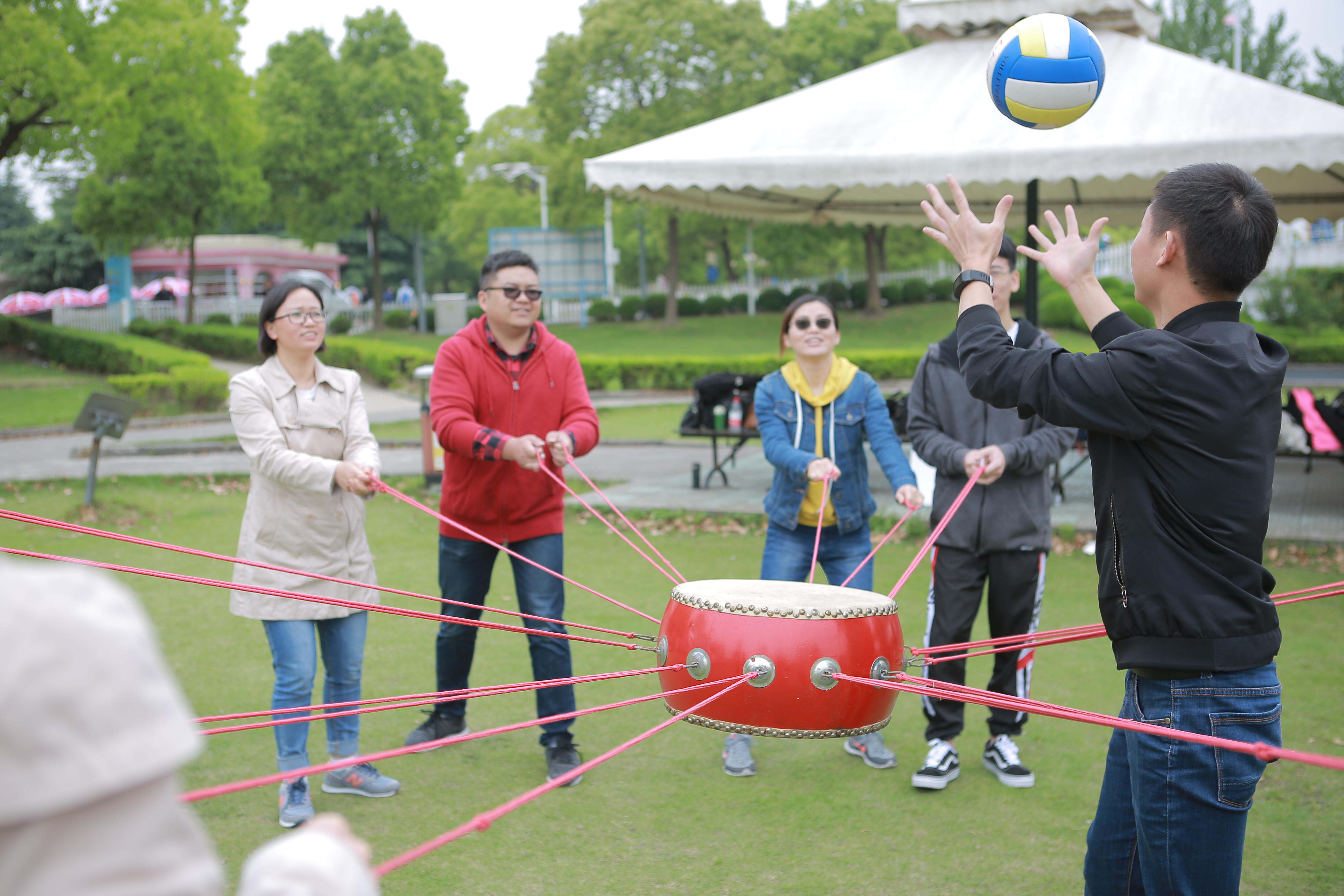 凝心聚力、信任互助--百傲2019年(nian)東方綠舟搨展培訓